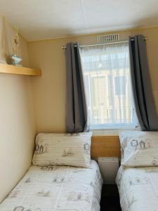 Miranda and Pauls Caravan