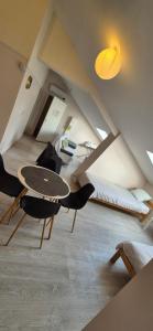 Appartement spacieux proche centre, 2ᵉ étage sans ascenseur, without lift