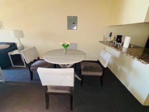 1Bd Prime Westwood Location One Block from UCLA