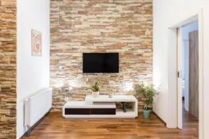 City & River Apartment