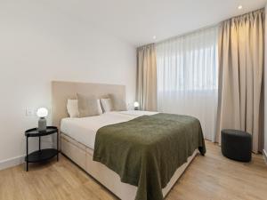 Spacious Apartment for 4 with Solarium