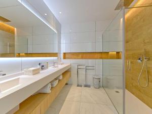 Spacious Villa for 12 in Puerto Banus