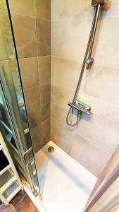 Citywest Luxury Attic Ensuite with Workspace & Free Parking near LUAS