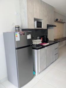 Modern Retreat in Equipetrol Design and Comfort
