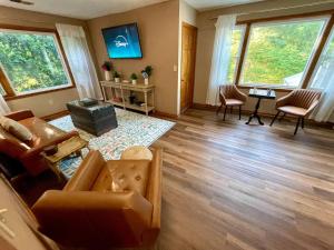 Vintage, Mid-Century Suite above Antique Store