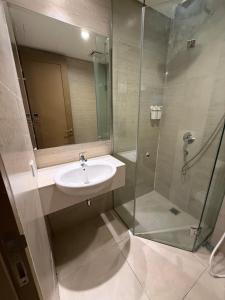 All New 1bd luxury apartment in west jakarta