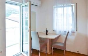 Amazing Apartment In Podstrana With Wifi