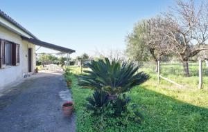 2 Bedroom Cozy Home In Punta Licosa