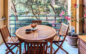 Piscine Et Accès Plage