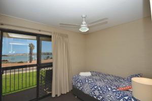 Riverview Holiday Waterfront Apt 11 - 2 Storey - Kalbarri, WA