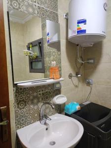 Luxury 2BR Apt Stylish Design Prime Area Today