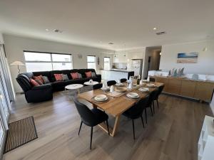 SEAVIEW ESCAPE UPPER SUITE - Your Luxury Kangaroo Island Break