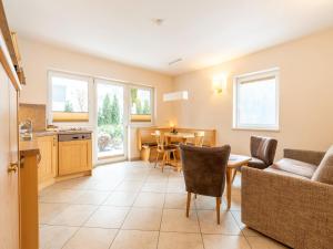 Garden Apartment near Wildkogel Ski-lift