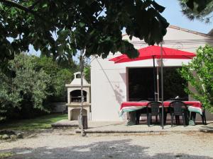 Maisons de vacances Gites en Provence proche Avignon : photos des chambres