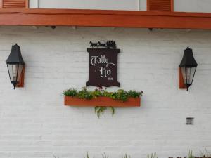 Tally Ho Inn