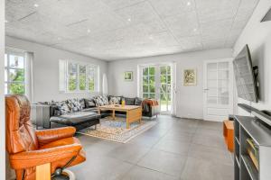 Lovely Holiday Home With Wilderness Bath And Outdoor Sauna, Centrally Located In Klitmøller
