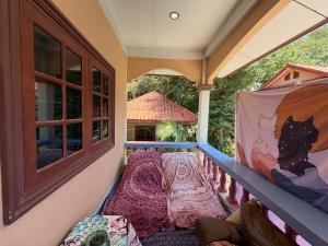 Bohemian apartment at Ya Nui beach