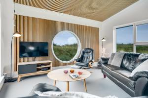 Lovely Hot-Tub House In Klitmøller, 100 Meters From The North Sea