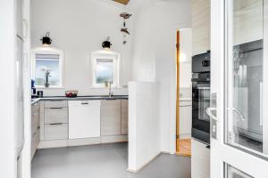 Lovely Hot-Tub House In Klitmøller, 100 Meters From The North Sea