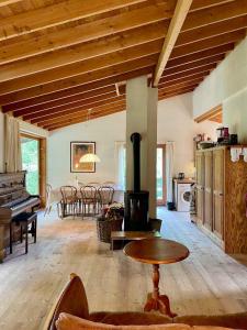 Architect-Designed Oasis In The Mols Landscape