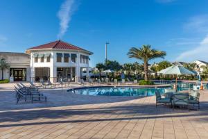 4 Bedrooms 3 Bathrooms Storey Lake 4874 Ct