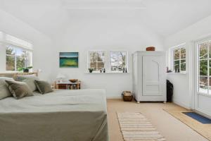 Bright And Spacious Holidayhome Near Vejby Strand