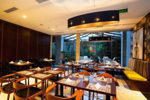 Hotel Urban Falatehan Blok M