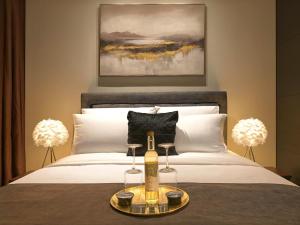 Athens Eleven Luxury Suites