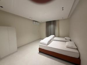 Hejra Apartment