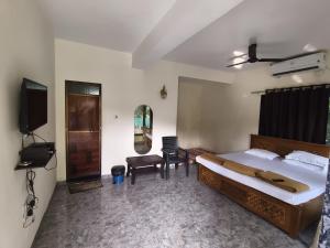 Awas House with Shared Pool