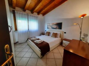 La casa di Davide con giardino e garage