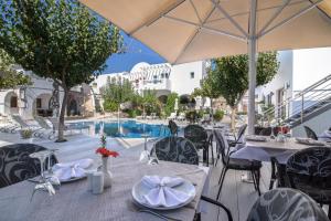 La Mer Deluxe Hotel & Spa Santorini Greece