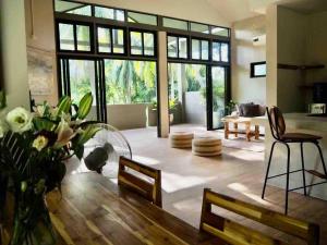 Blue Sky Garden Villa