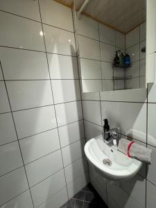 Laura comfy city apartment studio Kappeli 8-2 near Tallinn airport, next to the bus station