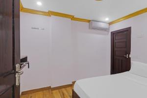 Hotel O V Guest Inn