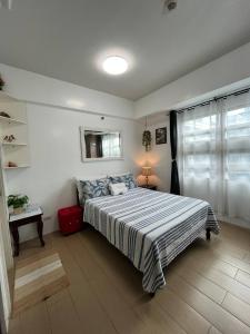 Marvinns by LVH - 150 Newport Boulevard, Comfort Studio, Family Studio, Group Studio, Free Wifi and Netflix, Near NAIA