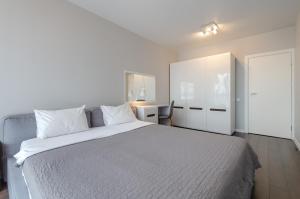 Petrovdom Apartments 77b in RC Kvartet, Vasyl Lypkivskyi 16b