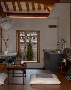 Korea premium & traditional Hanok Stay, Hae-a-won