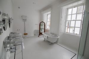 Superior King Room room in Islay House
