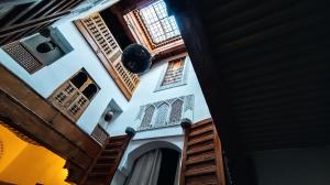 Dar Sghira Maison privée 400 ans Rooftop Médina Fès