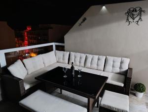 New White Lotus Penthouse 13 St Pauls Bay Malta