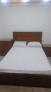 خطوات من الجامع الازهر والحسين - شقة فندقيه فاخره للطلبه والعائلات