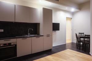 L16-Central Station Apartments