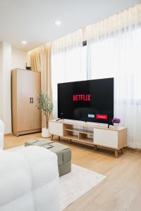 Lotus Bear House - 1BR Loft