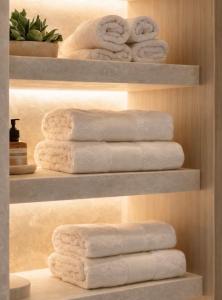 Ellis Villa - Bedroom with private bathroom A