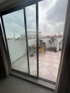 studio elevator, renovated air-conditioned breakfast