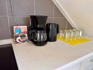 4-Bett Apartment im Zentrum - Nähe Restaurant & Waschsalon - WLAN, Parkplatz, Bad & mehr