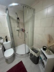 Super cozy gem in a quiet area