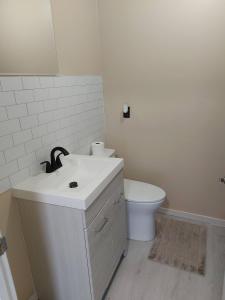 Charming 2-Bedroom House in Central Calgary