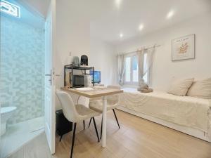 Petit Théâtre - Cosy, Centre-ville, 2 personnes, 1 lit